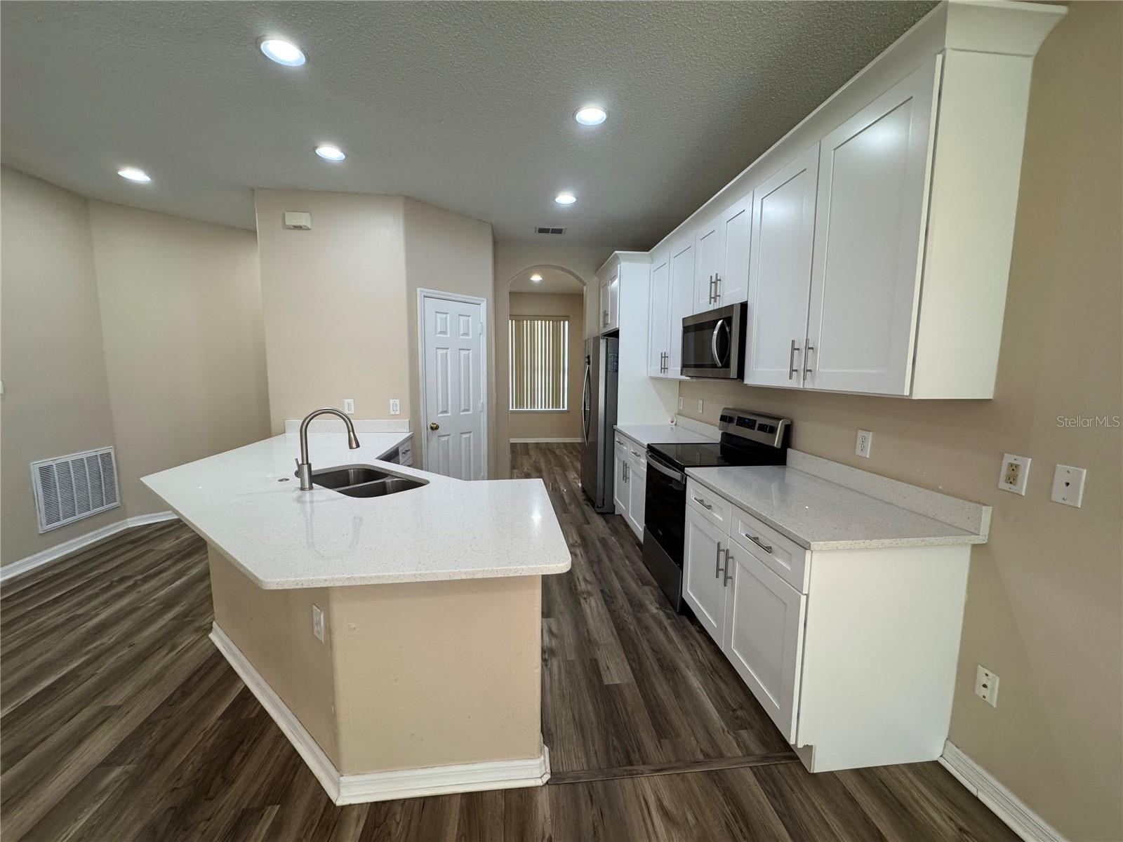 HUNTCLIFF PARK 51 48 - Residential