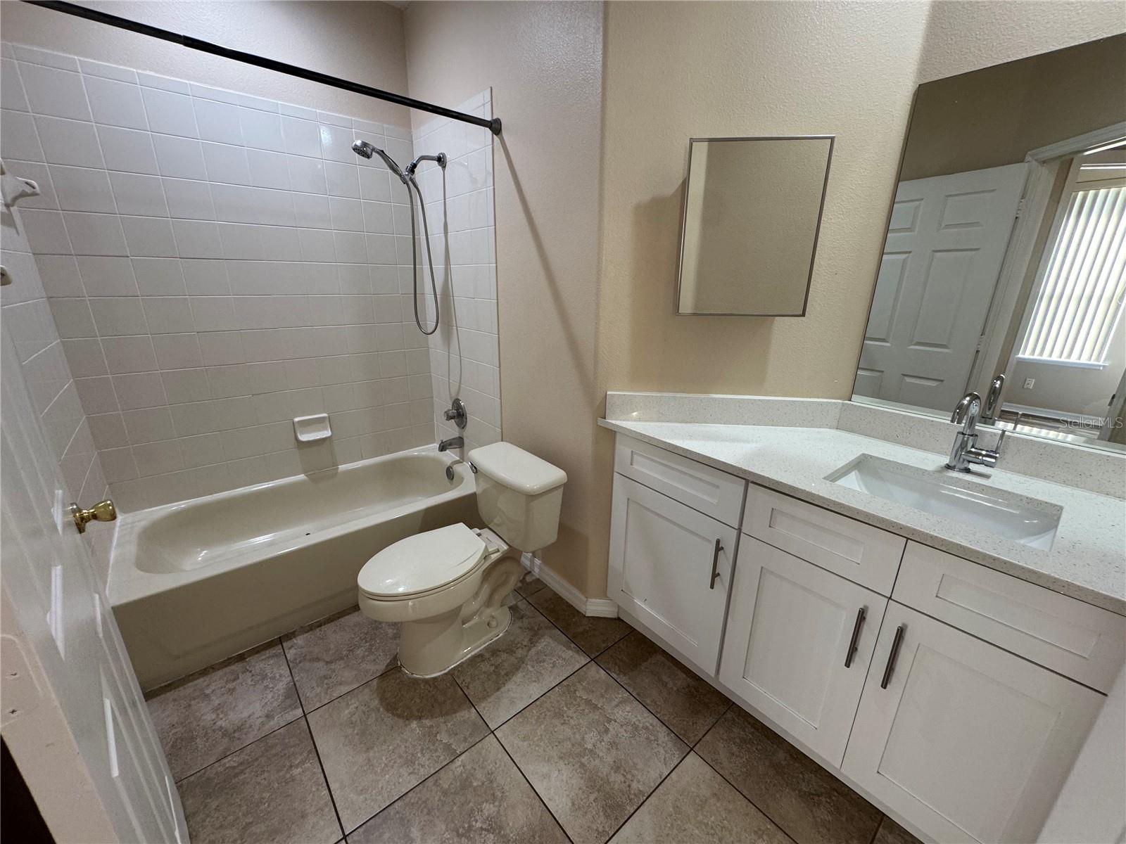 HUNTCLIFF PARK 51 48 - Residential