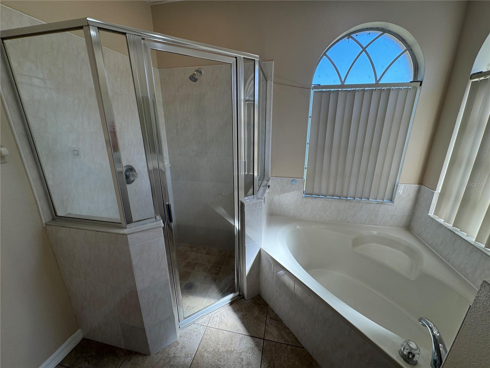 HUNTCLIFF PARK 51 48 - Residential