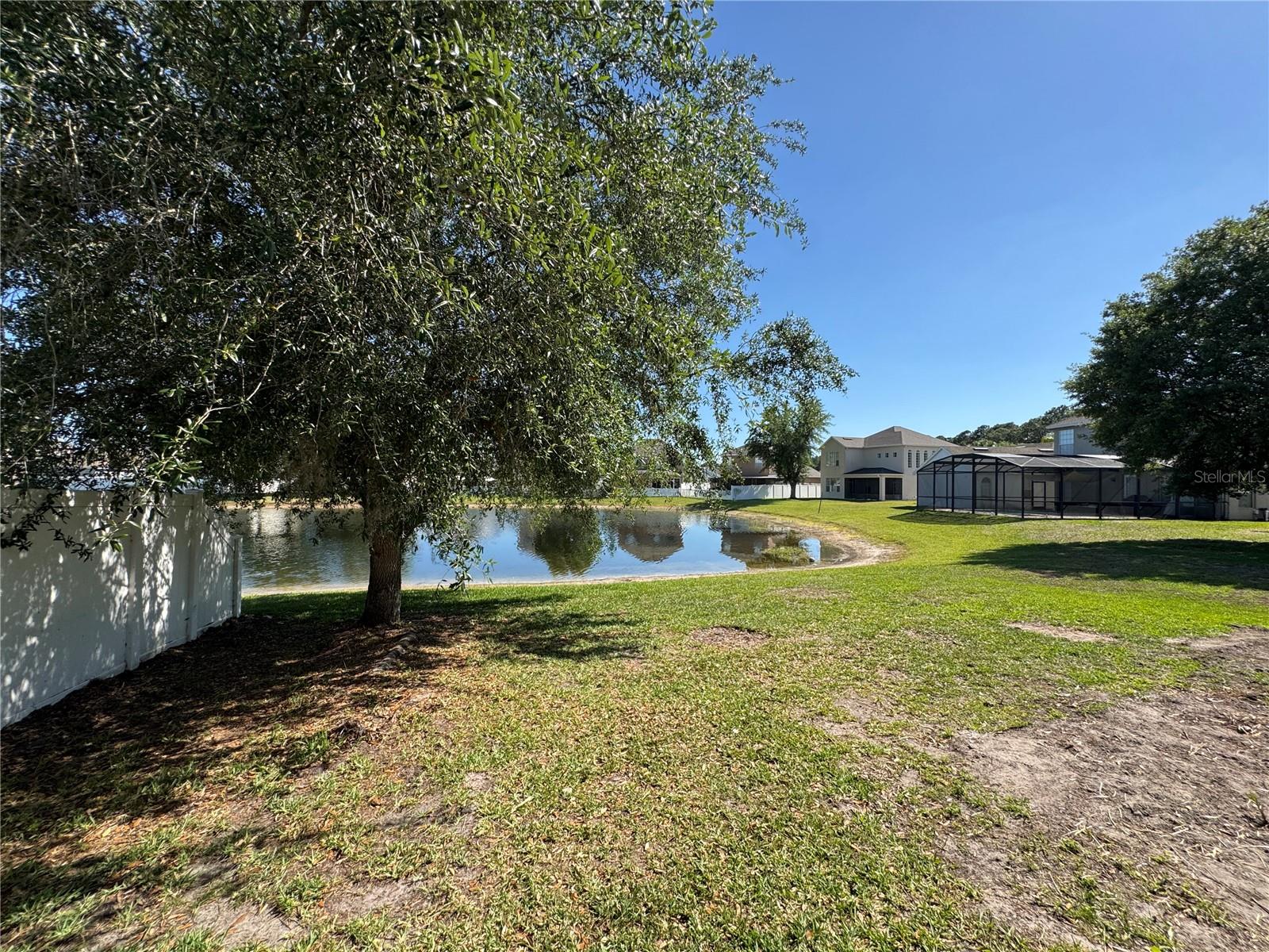 HUNTCLIFF PARK 51 48 - Residential