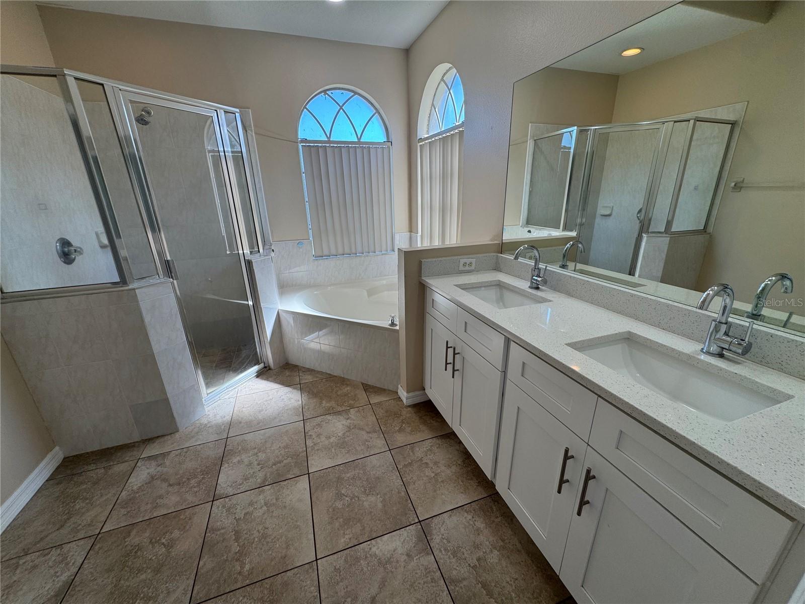 HUNTCLIFF PARK 51 48 - Residential