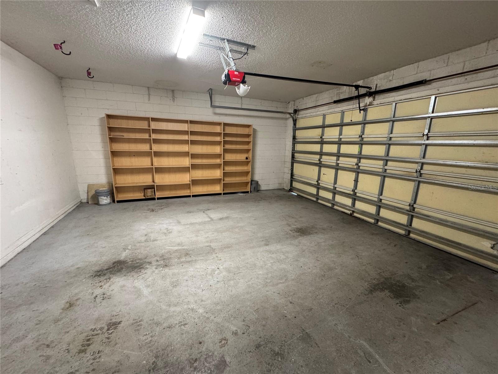 HUNTCLIFF PARK 51 48 - Residential