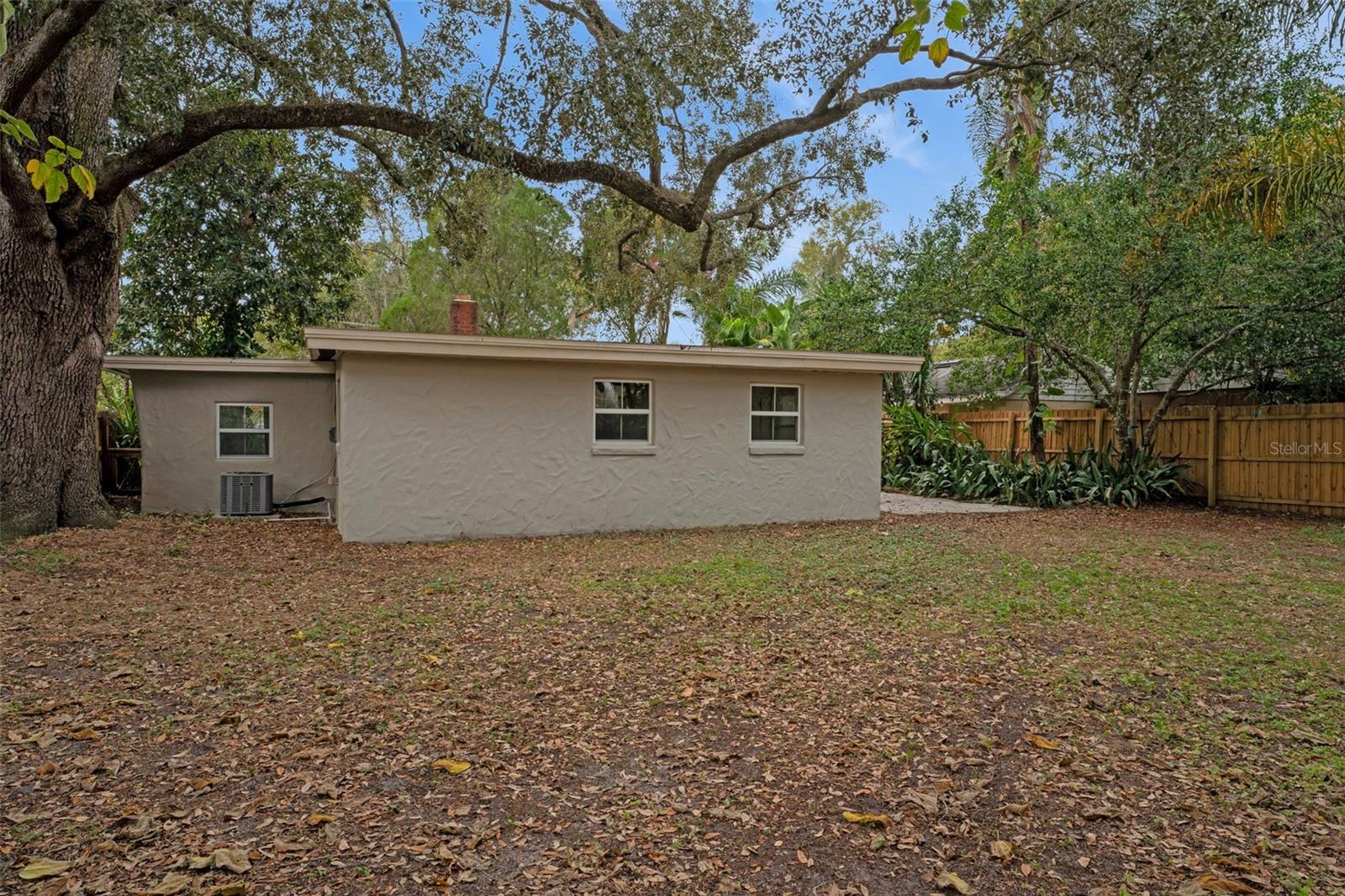 E E HARDYS SUB - Residential