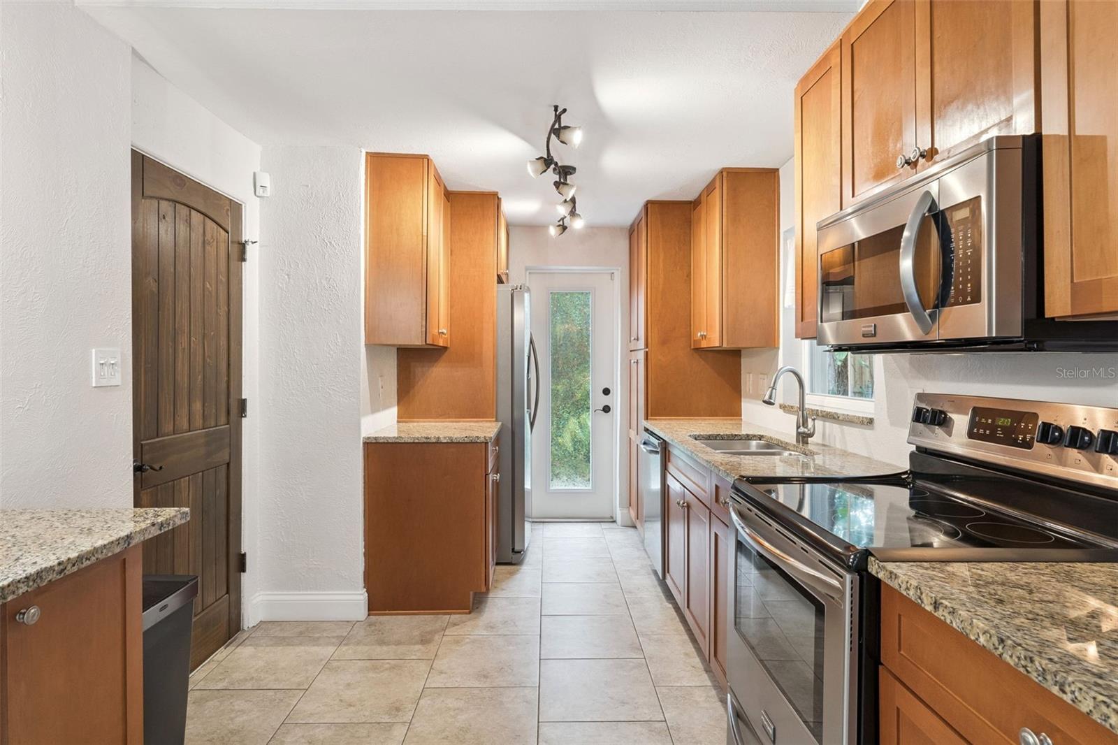 E E HARDYS SUB - Residential