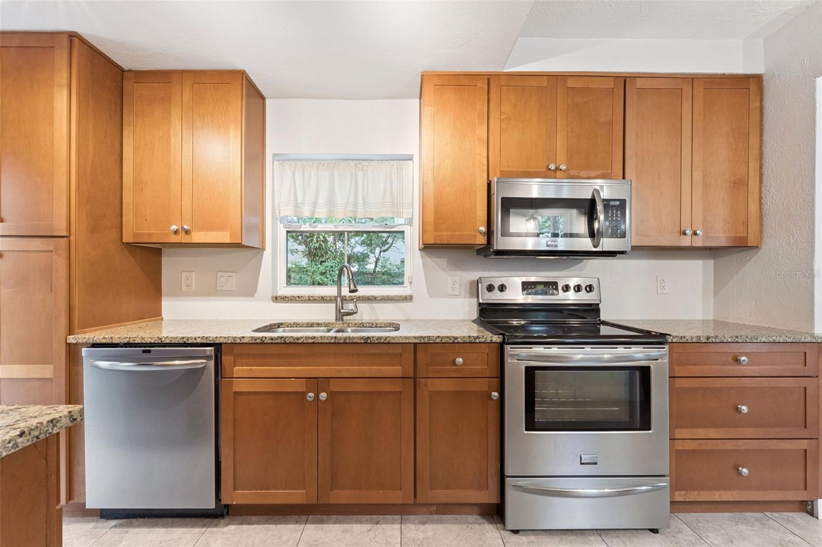 E E HARDYS SUB - Residential