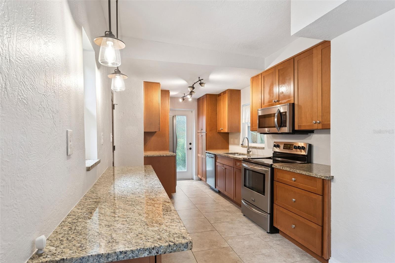 E E HARDYS SUB - Residential