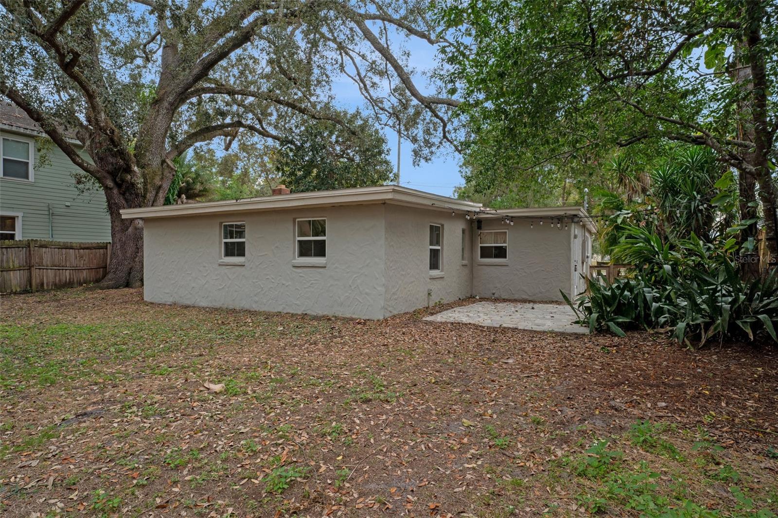 E E HARDYS SUB - Residential