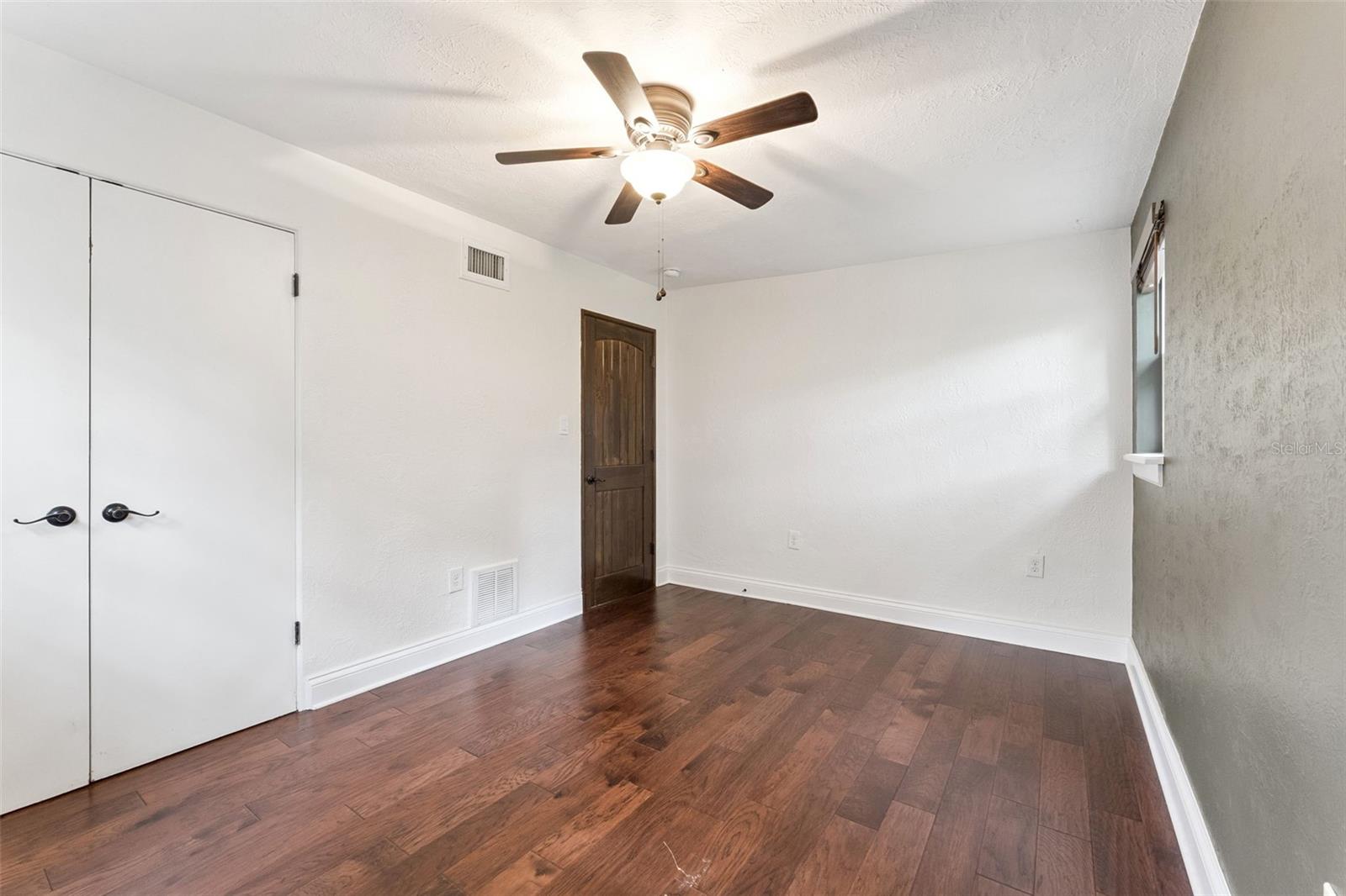 E E HARDYS SUB - Residential