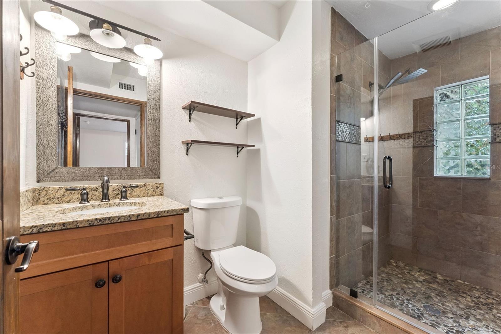 E E HARDYS SUB - Residential