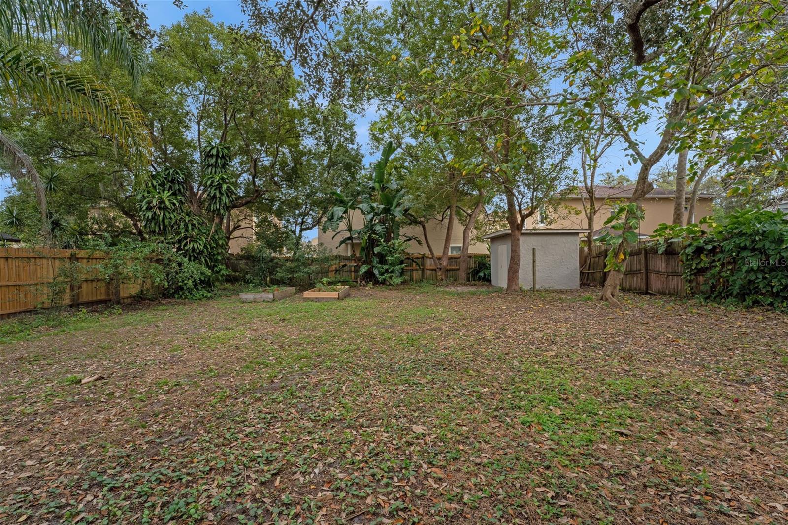 E E HARDYS SUB - Residential