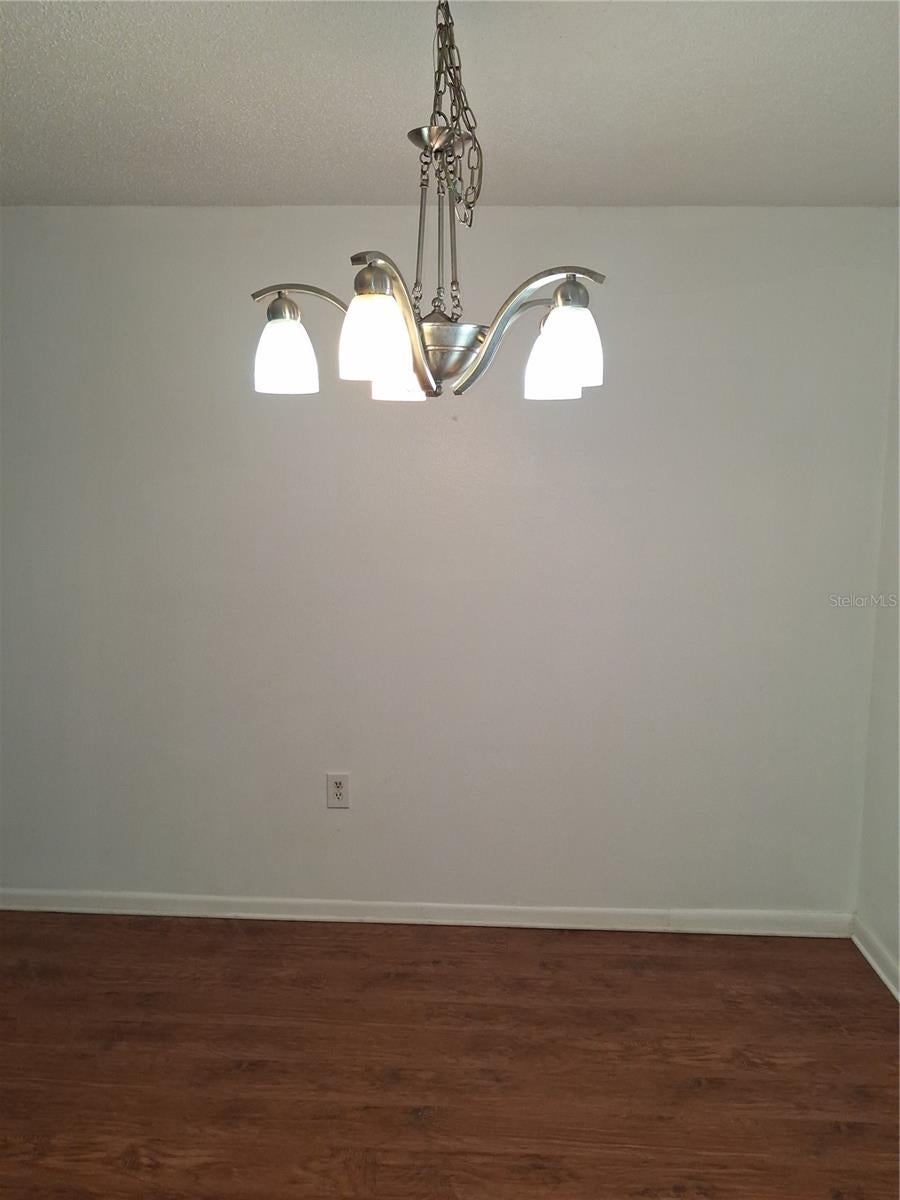 831 MAPLE COURT 103