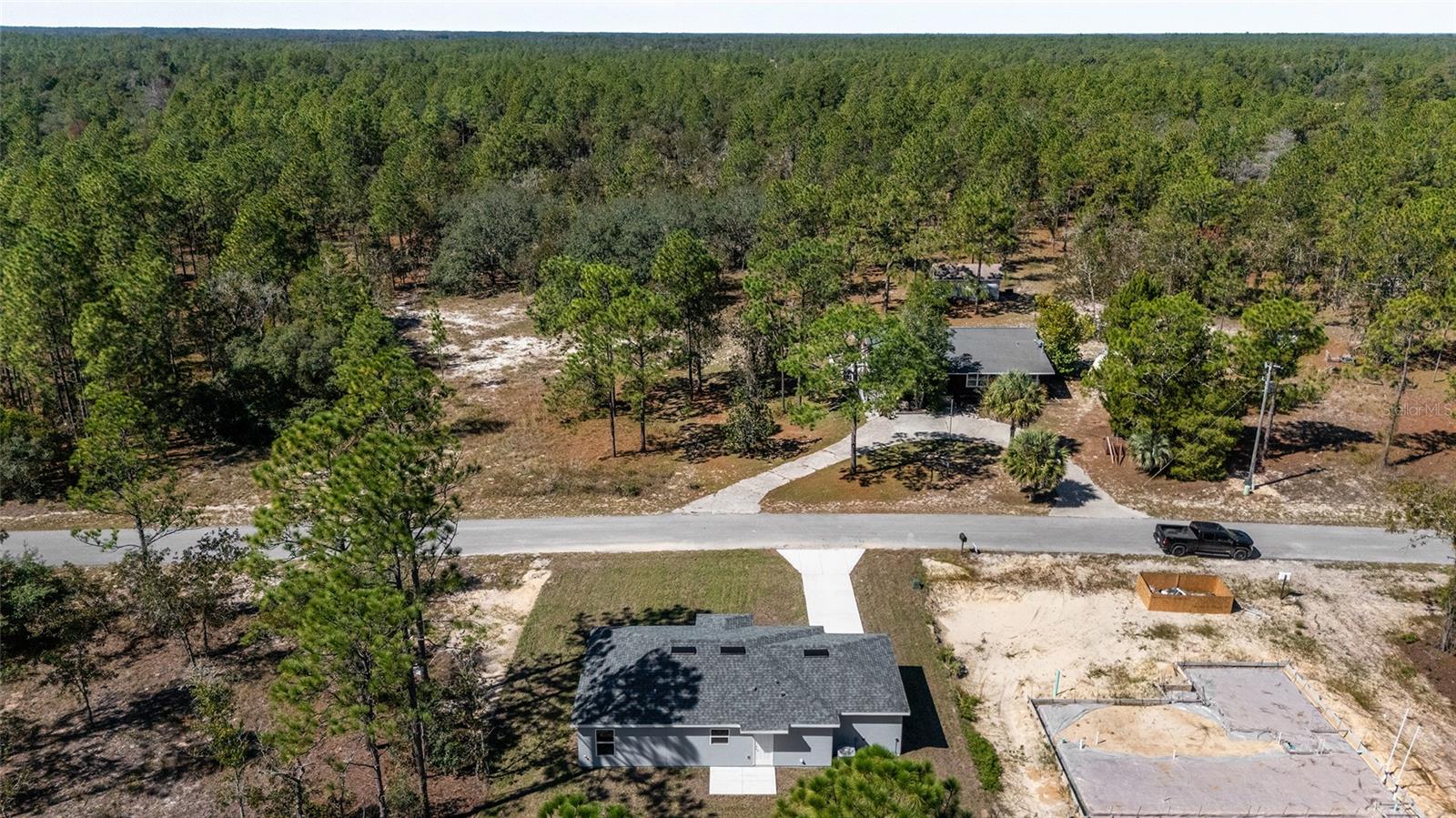 RAINBOW LAKES ESTATE - Residential