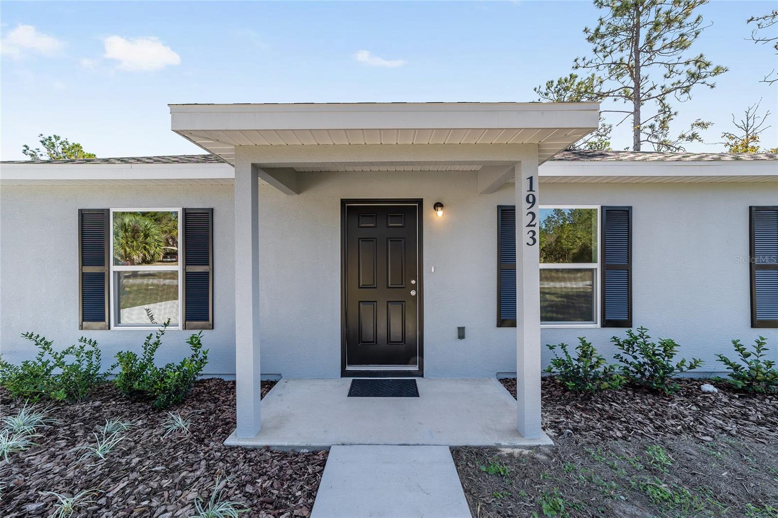 RAINBOW LAKES ESTATE - Residential