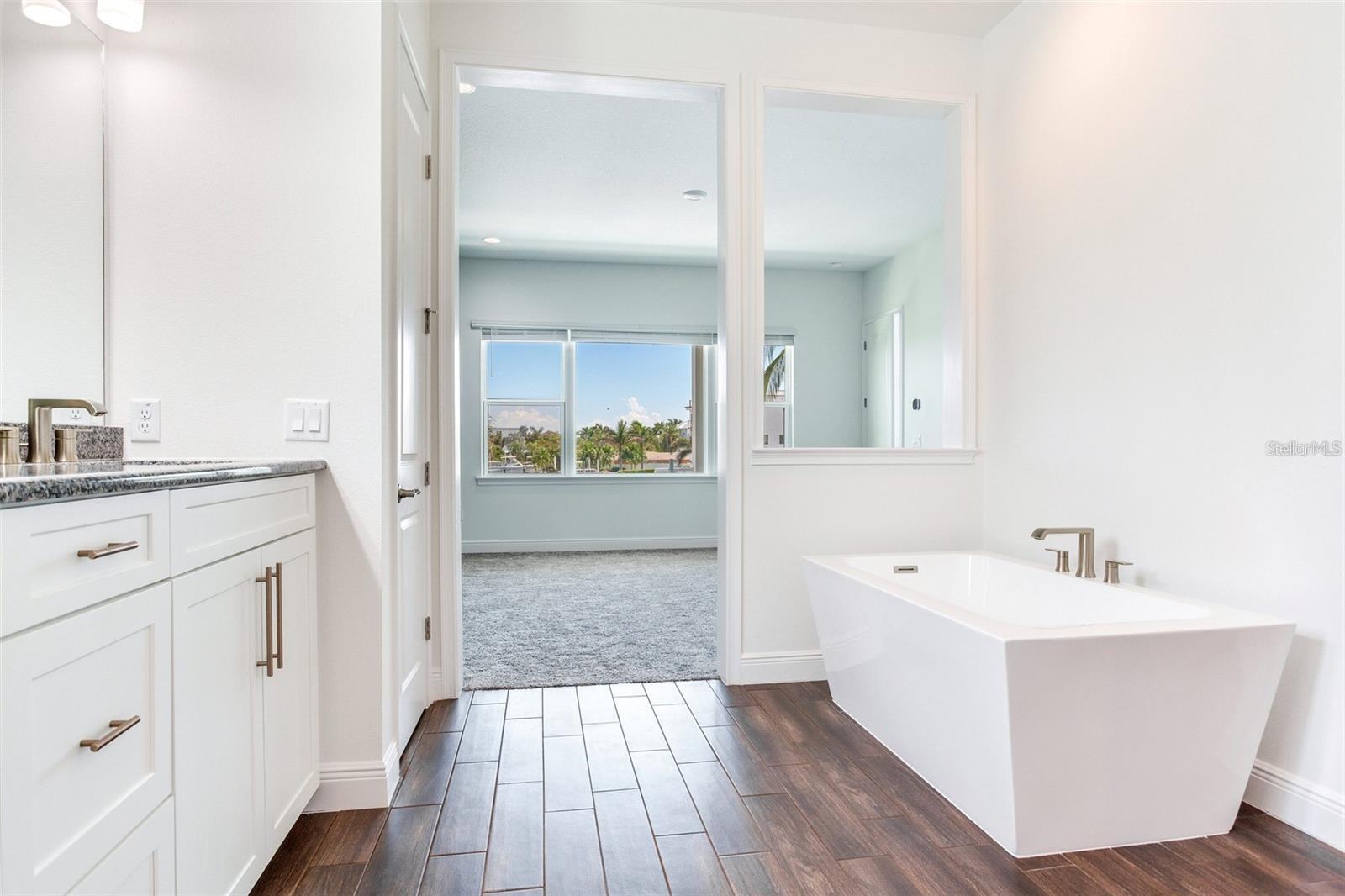 ISLE OF PALMS 2ND ADD - Residential Lease