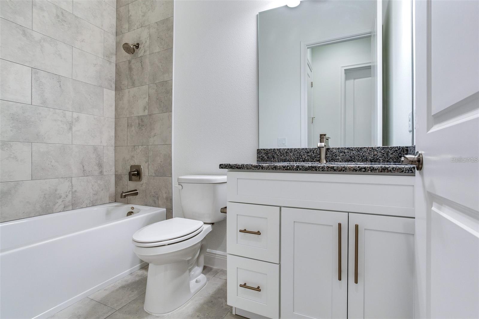 ISLE OF PALMS 2ND ADD - Residential Lease