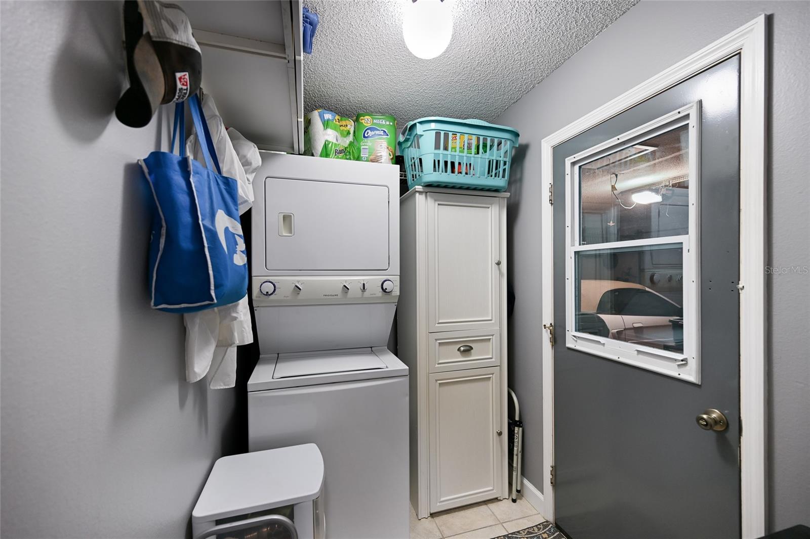 THE VILLAGES OF LAKESIDE SOUTH PHIII REV - Residential