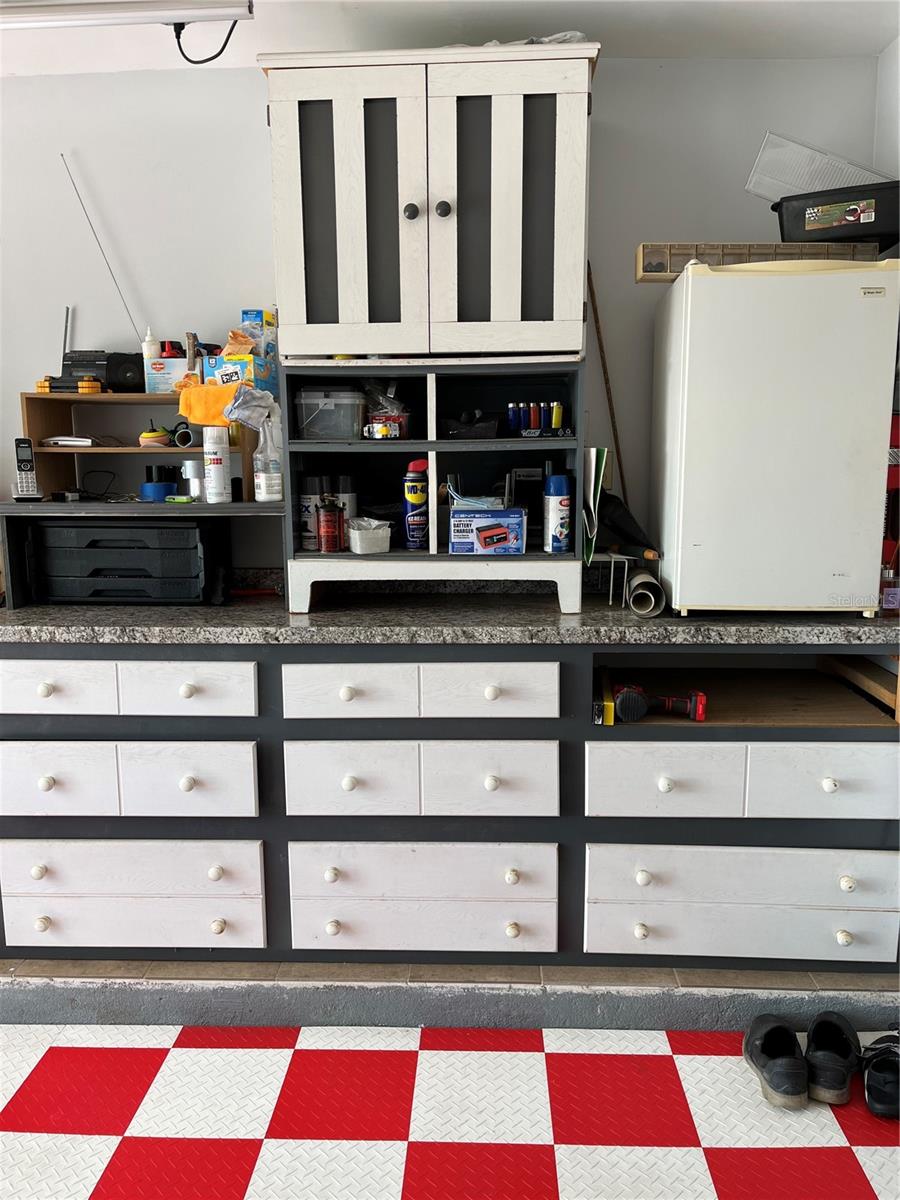 THE VILLAGES OF LAKESIDE SOUTH PHIII REV - Residential