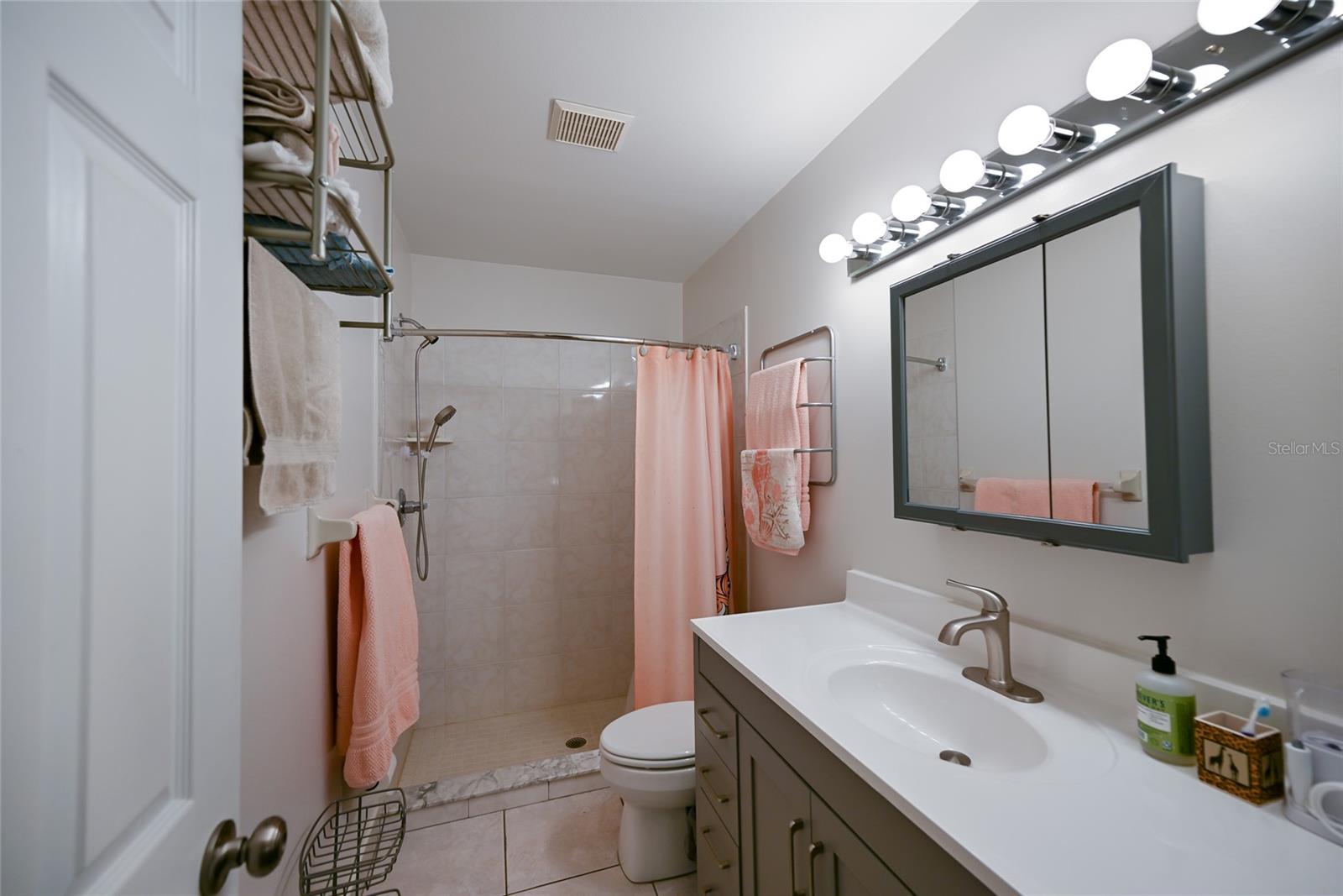 THE VILLAGES OF LAKESIDE SOUTH PHIII REV - Residential