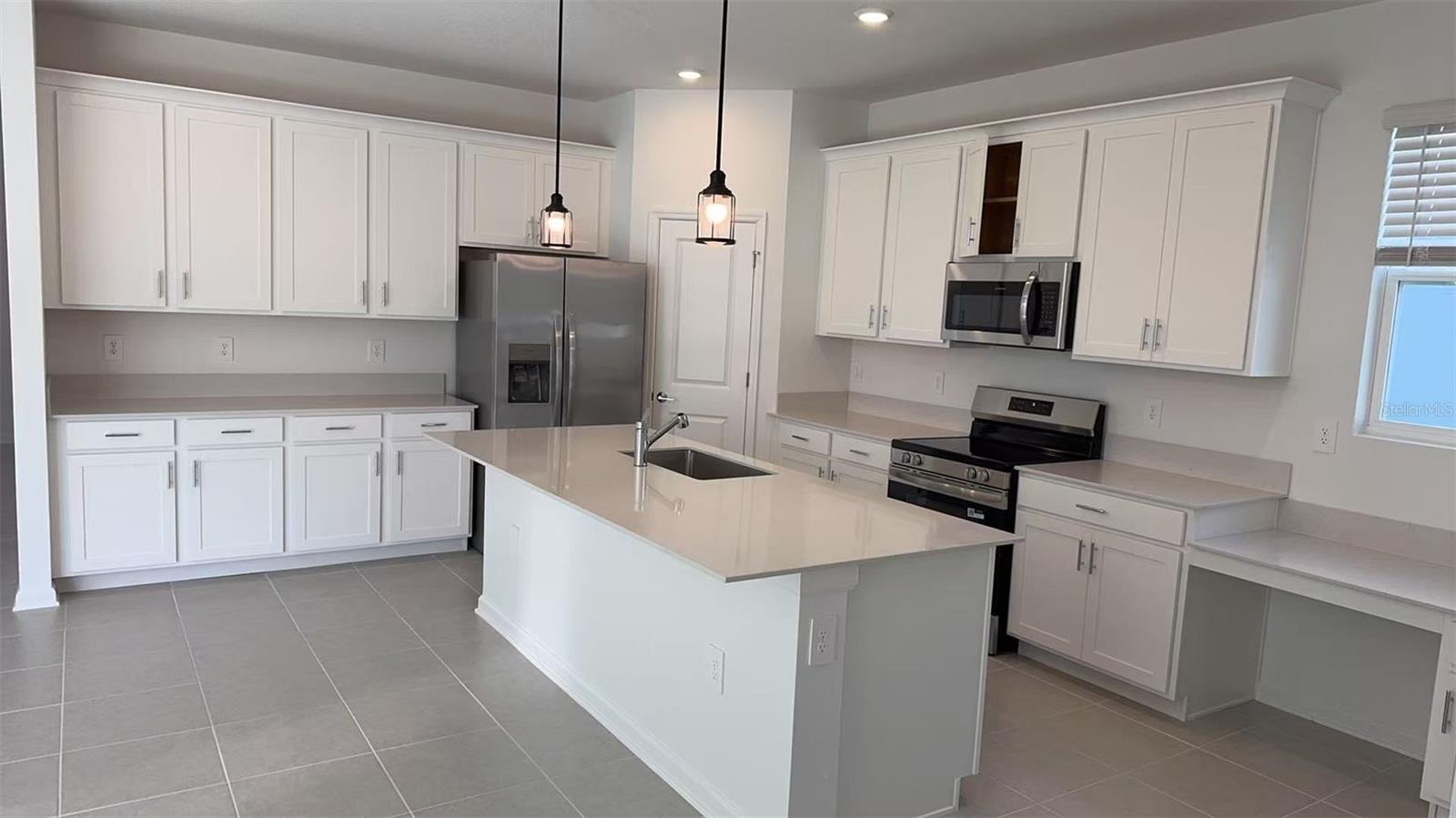 WELLNESS RDG PH 3 - Residential Lease