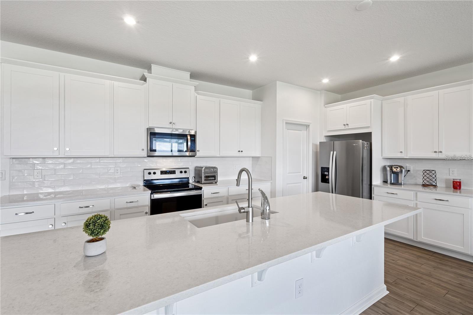 WATERBROOKE PH 3 - Residential Lease
