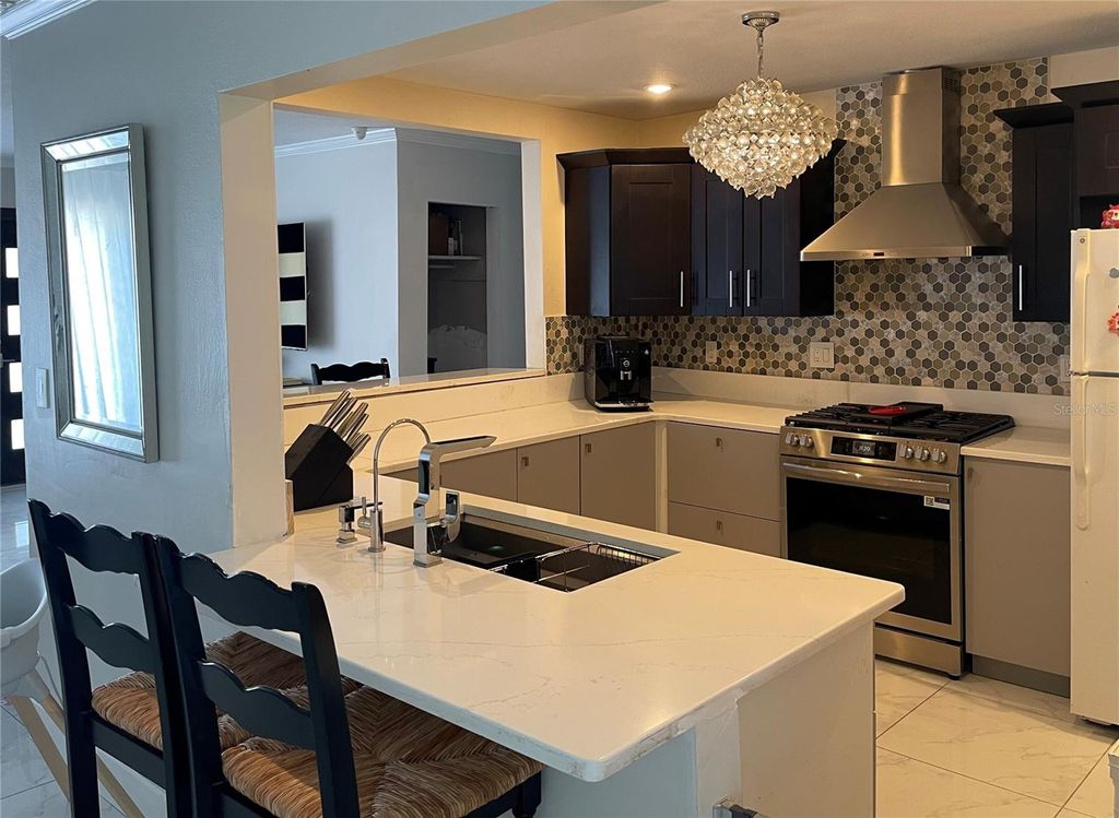 Photo of 4820 W San Jose Street, Tampa, FL 33629 (MLS # TB8336486)