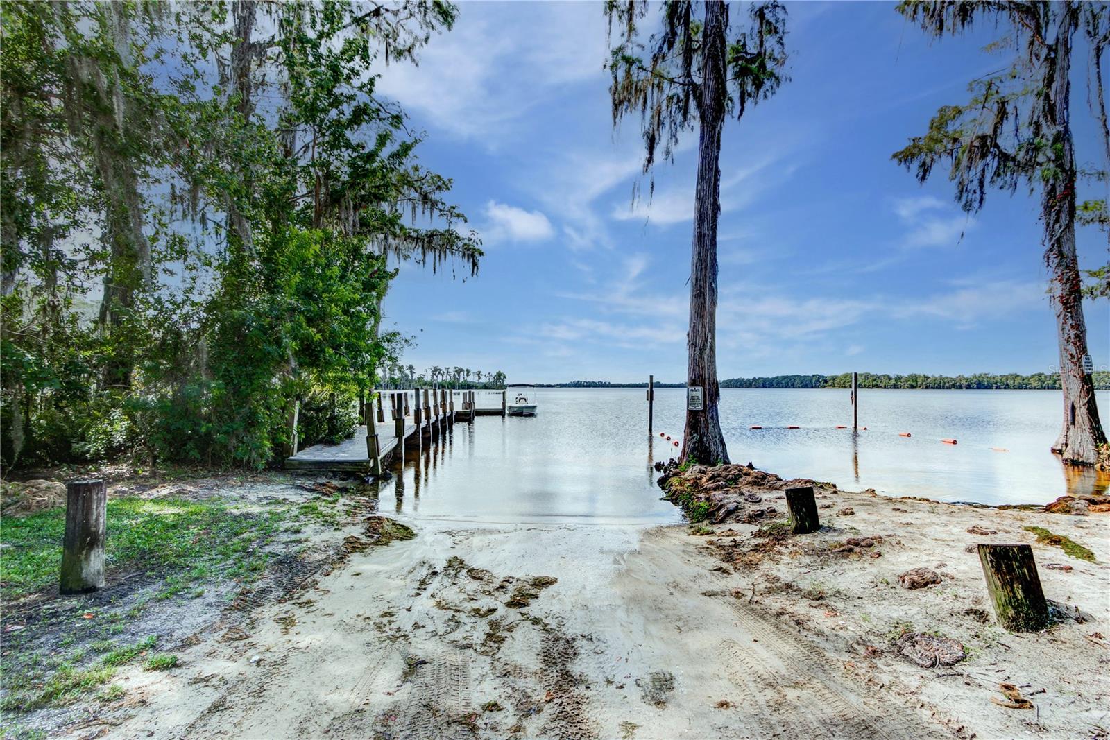 PICKETT DOWNS UNIT 4 - Land