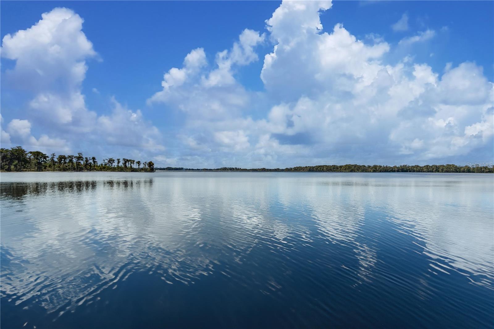 PICKETT DOWNS UNIT 4 - Land