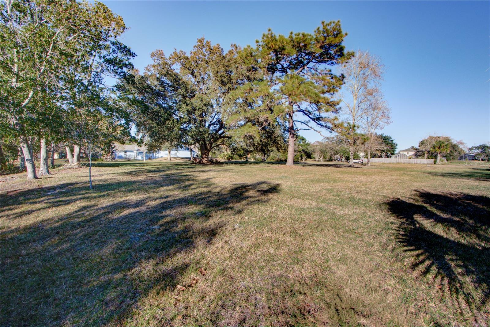 PICKETT DOWNS UNIT 4 - Land