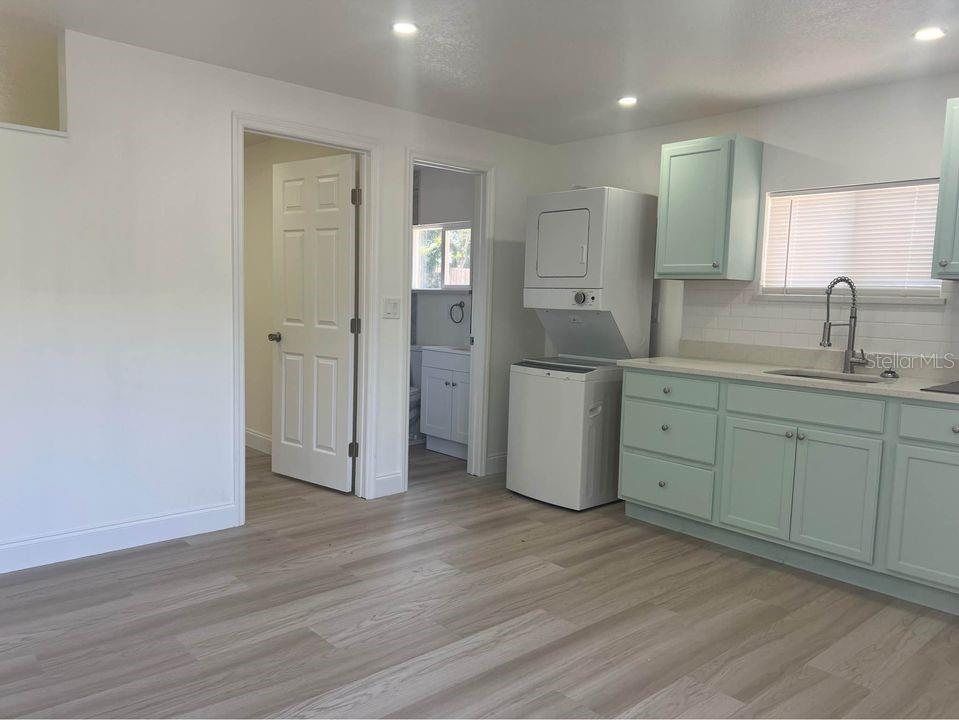 LAKE KATHRYN PARK 5TH ADD - Residential Lease