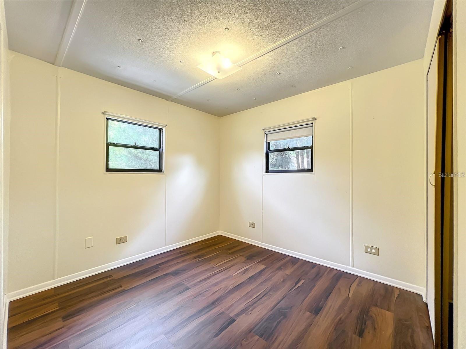 LAKE KATHRYN PARK 5TH ADD - Residential Lease