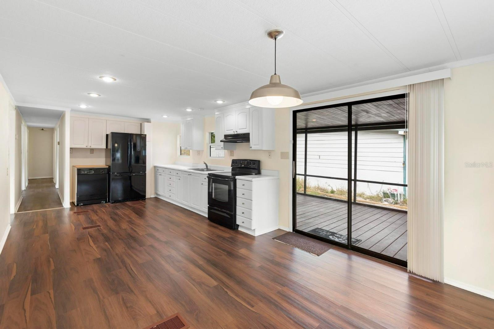 LAKE KATHRYN PARK 5TH ADD - Residential Lease