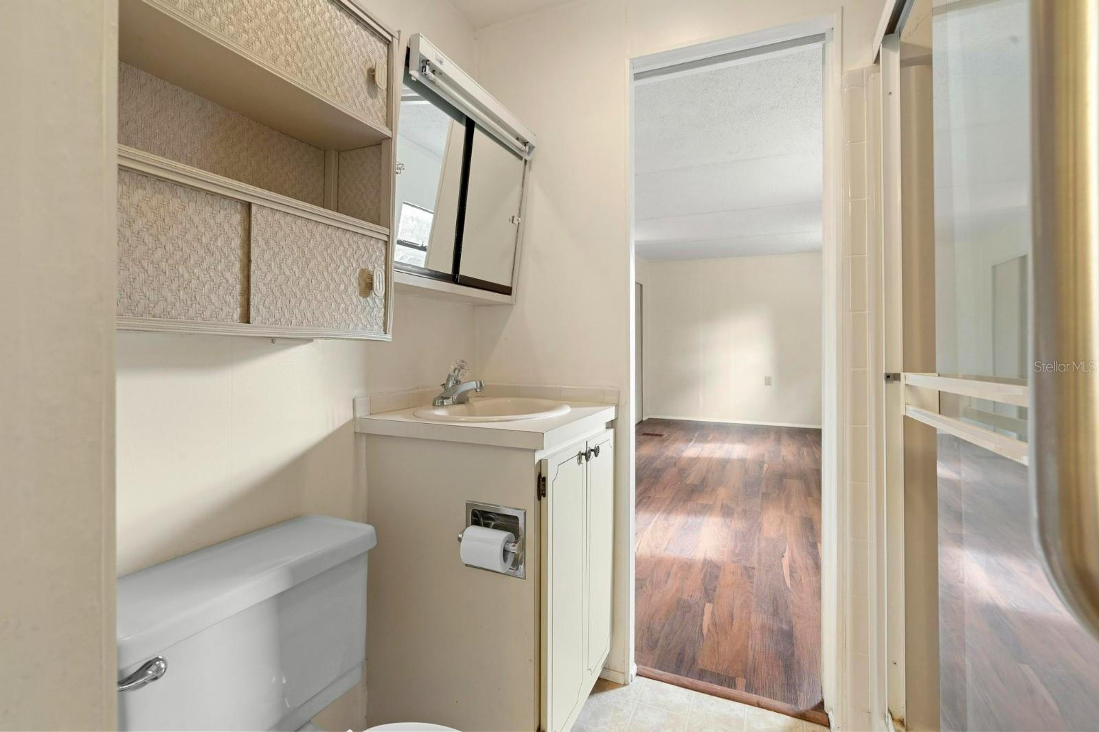 LAKE KATHRYN PARK 5TH ADD - Residential Lease