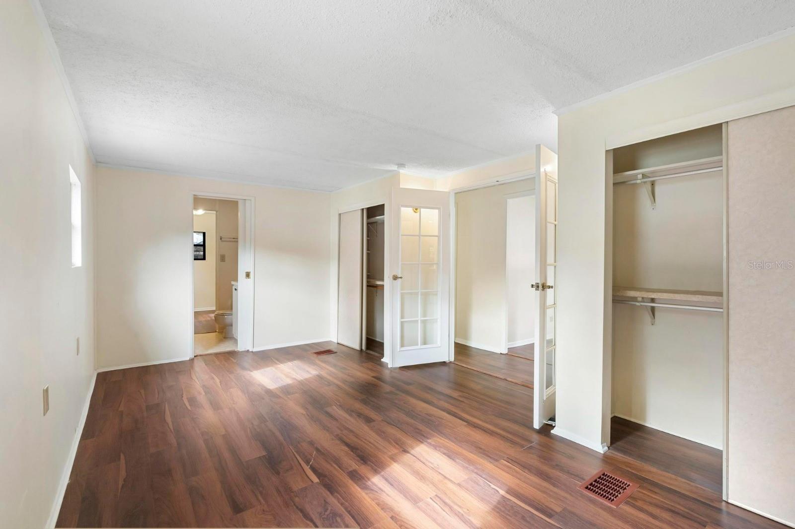 LAKE KATHRYN PARK 5TH ADD - Residential Lease