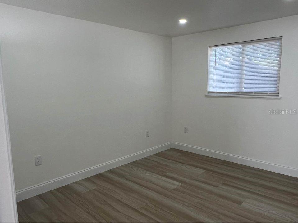 LAKE KATHRYN PARK 5TH ADD - Residential Lease