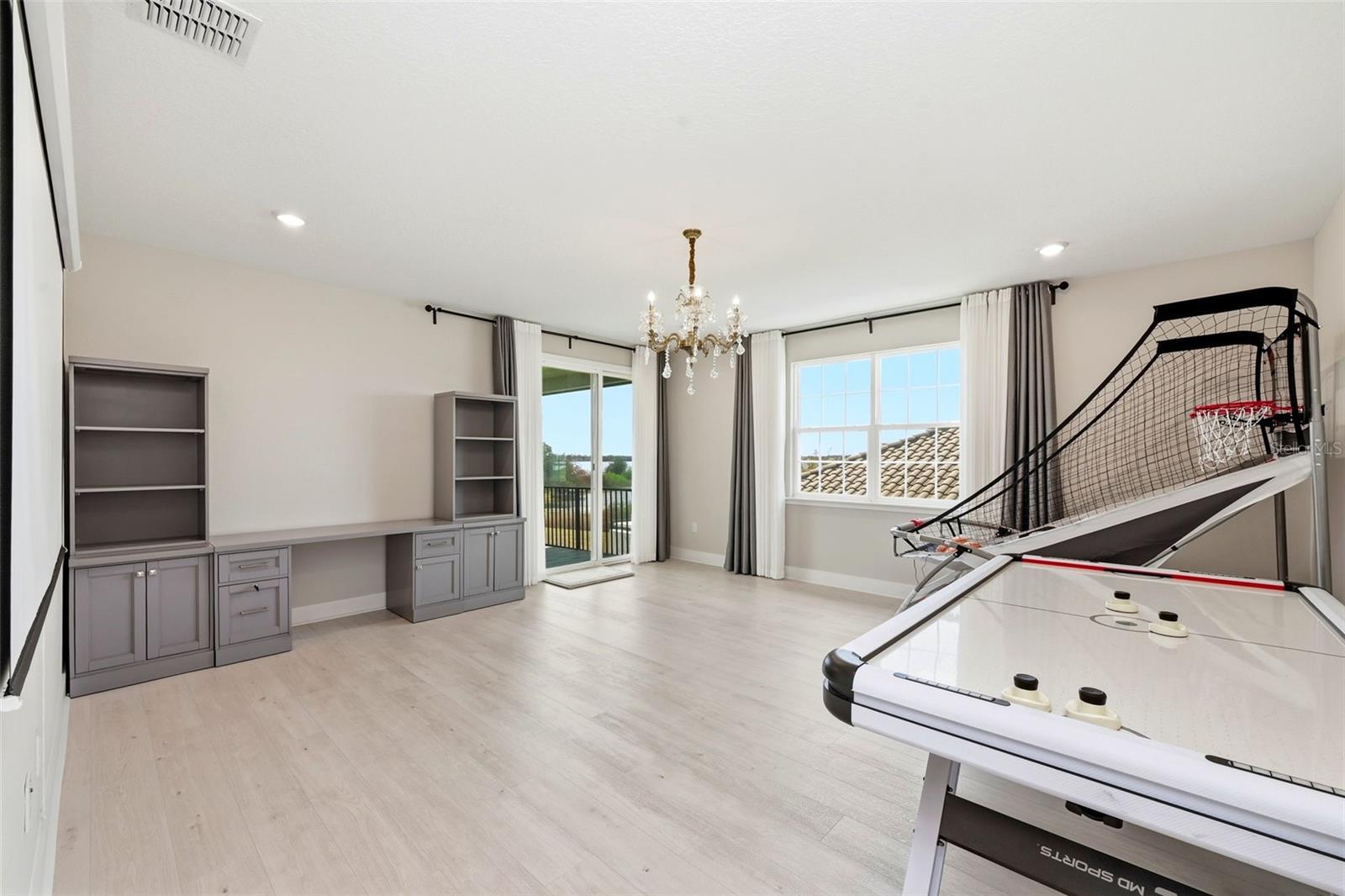 SAND LAKE SOUND - Residential