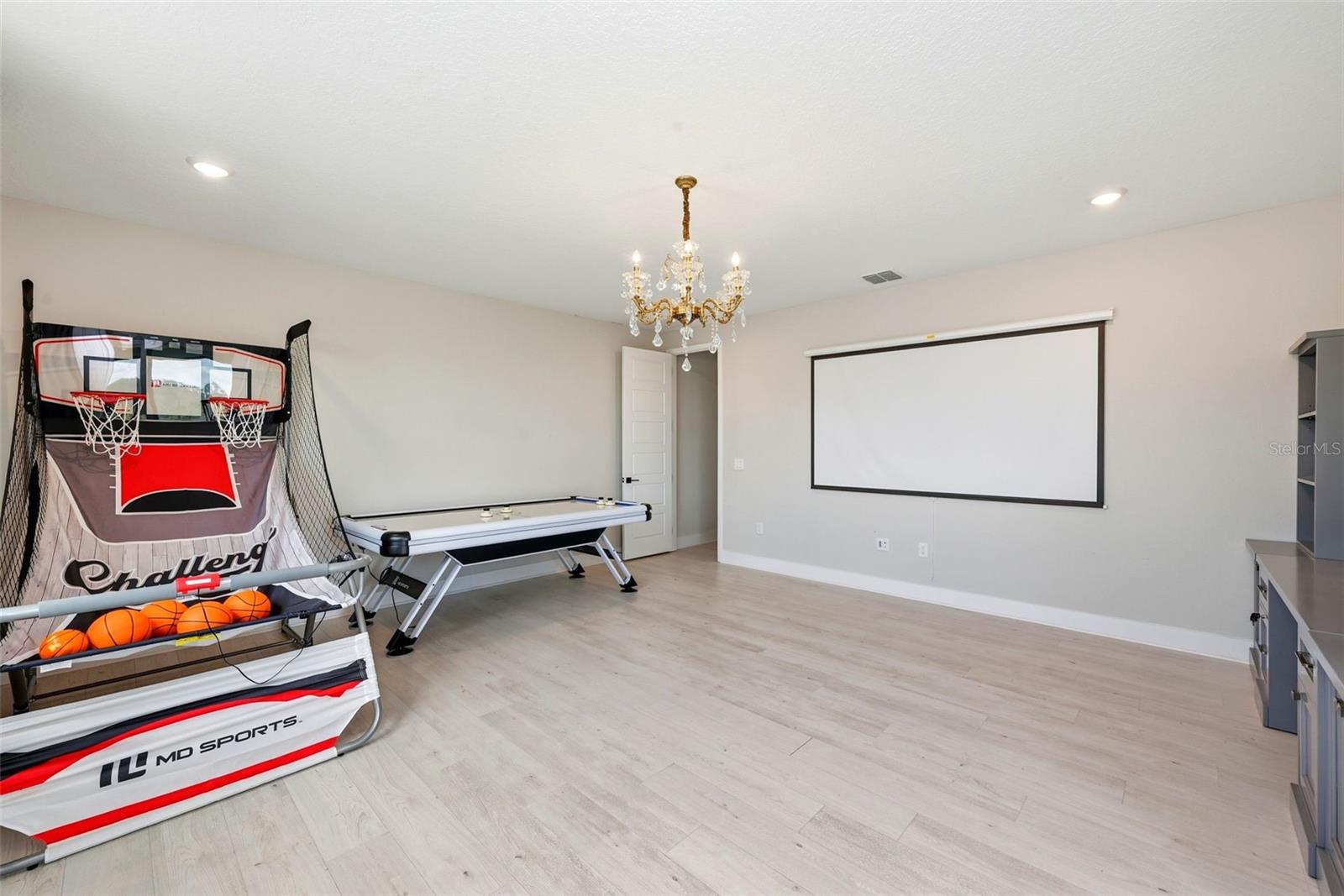 SAND LAKE SOUND - Residential