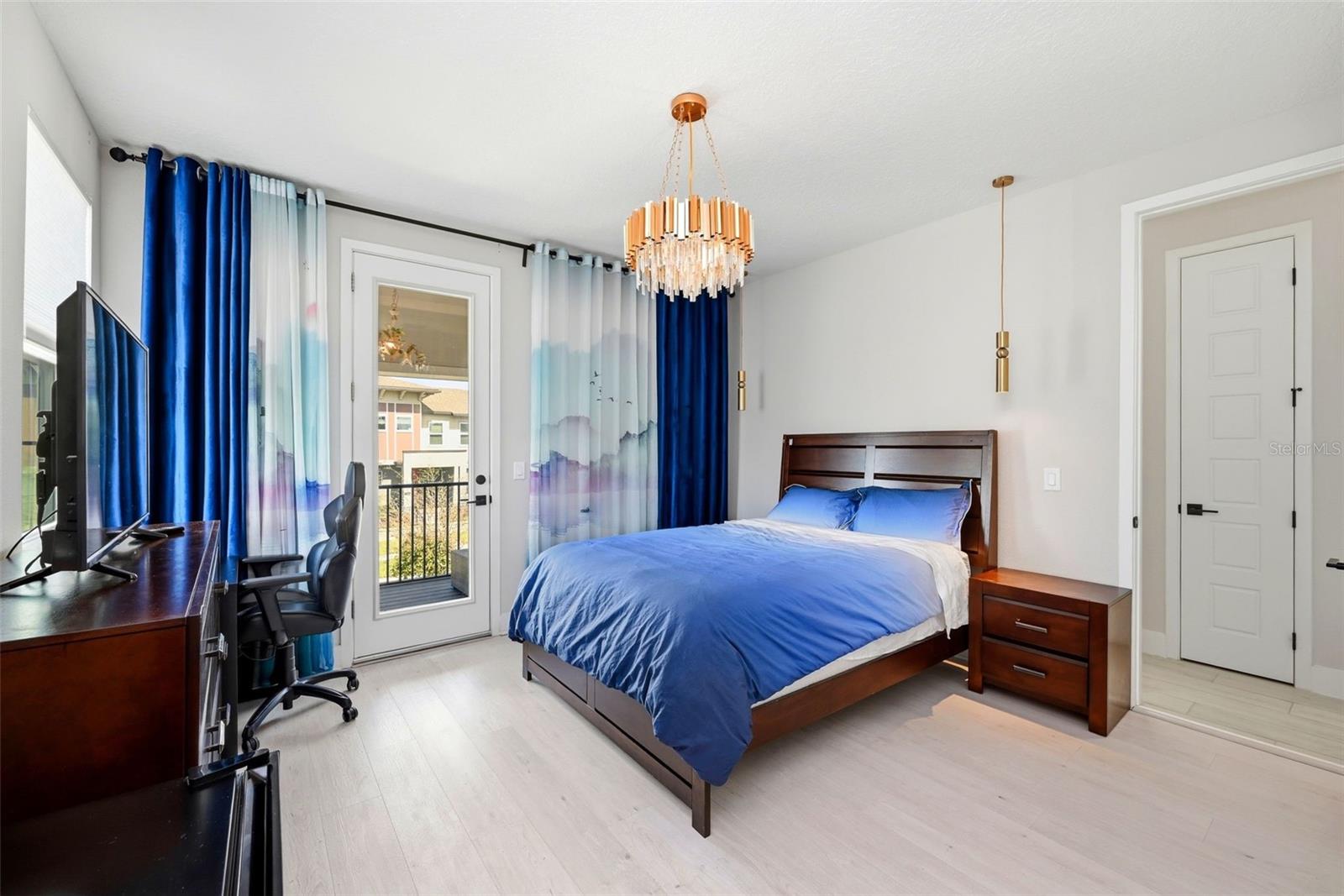 SAND LAKE SOUND - Residential