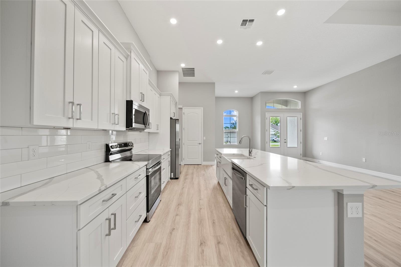 53 WOODFIELD CIRCLE