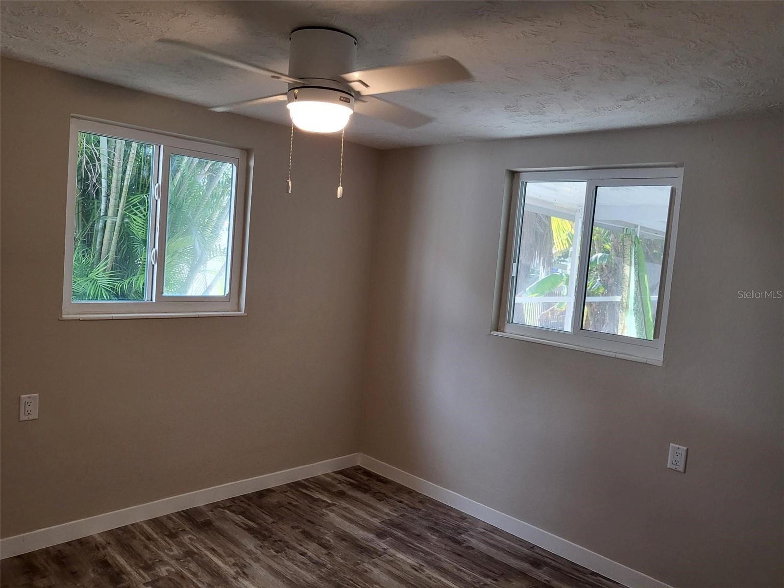 OXFORD MANOR 2ND ADD - Residential