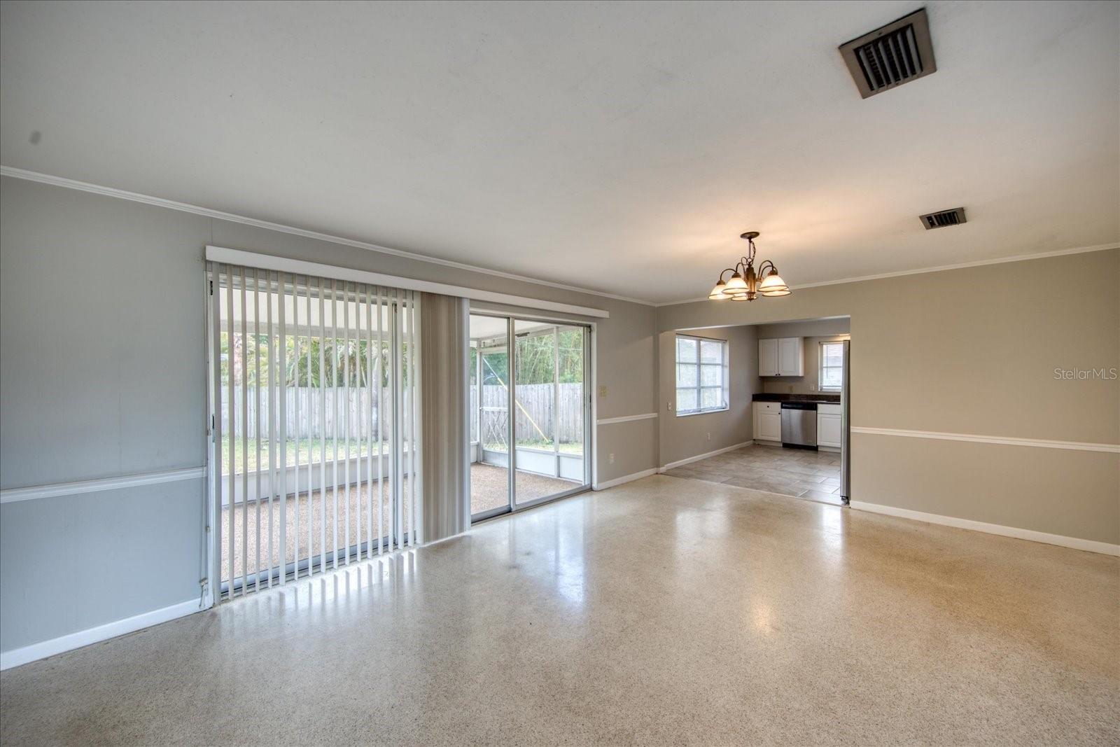 1901 DOLPHIN DRIVE