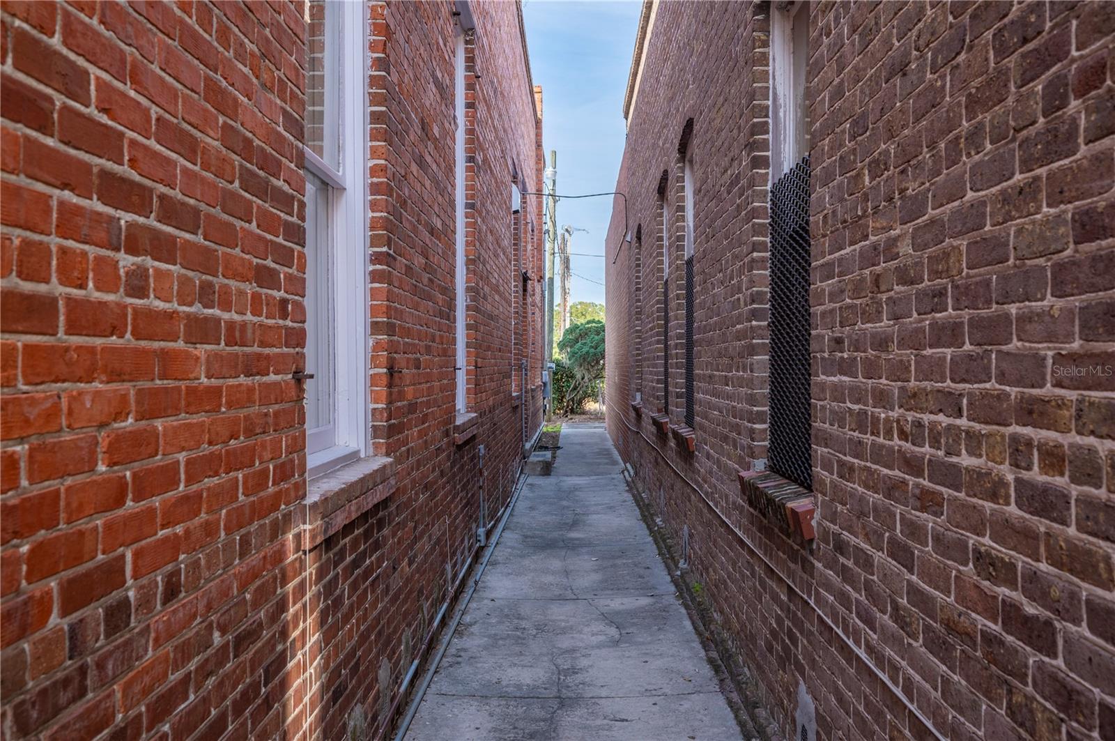 BARTOW ORIGINAL - Commercial Sale