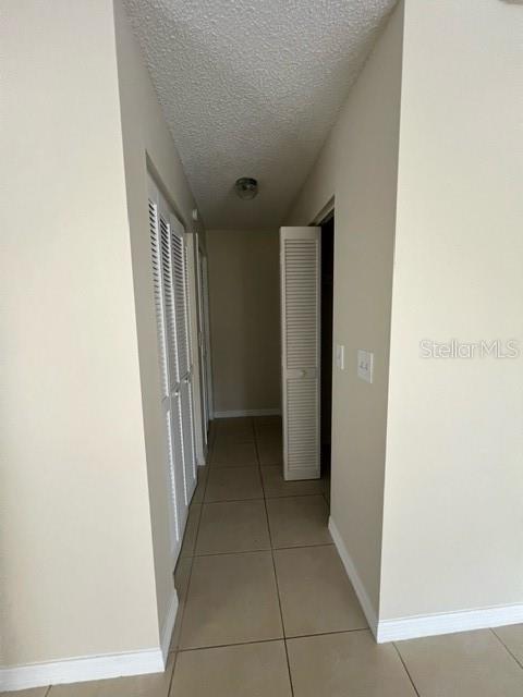 COUNTRY LAKE CONDO PH 01 - Residential Lease