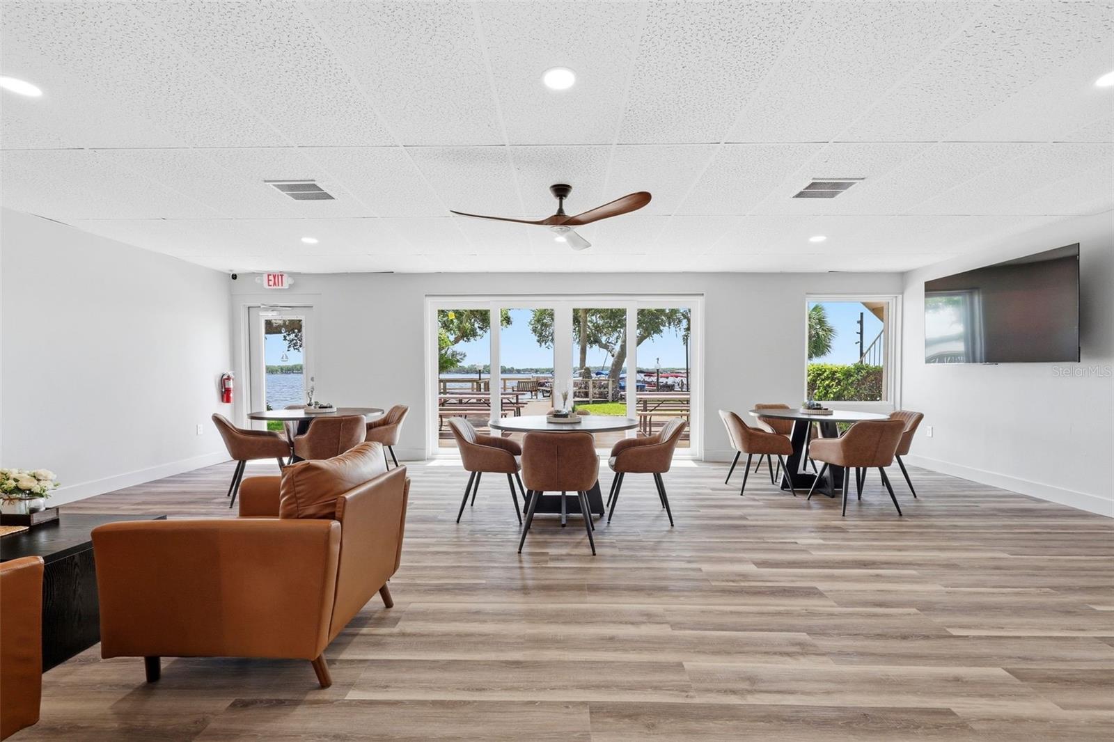 TARPON HIGHLANDS LAKE TARPON SAIL TENNIS CLUB - Residential