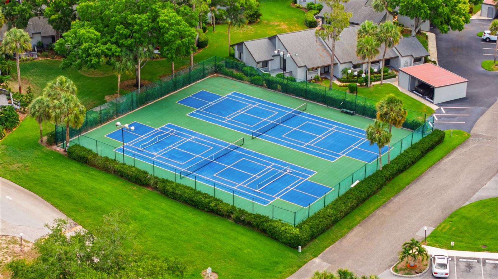 TARPON HIGHLANDS LAKE TARPON SAIL TENNIS CLUB - Residential