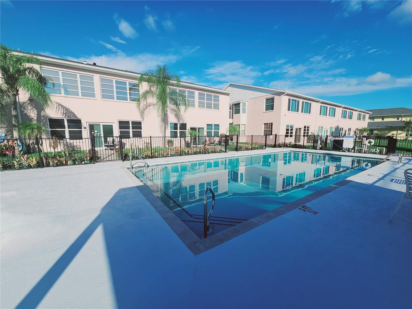 CLUBHOUSE - Residential Lease