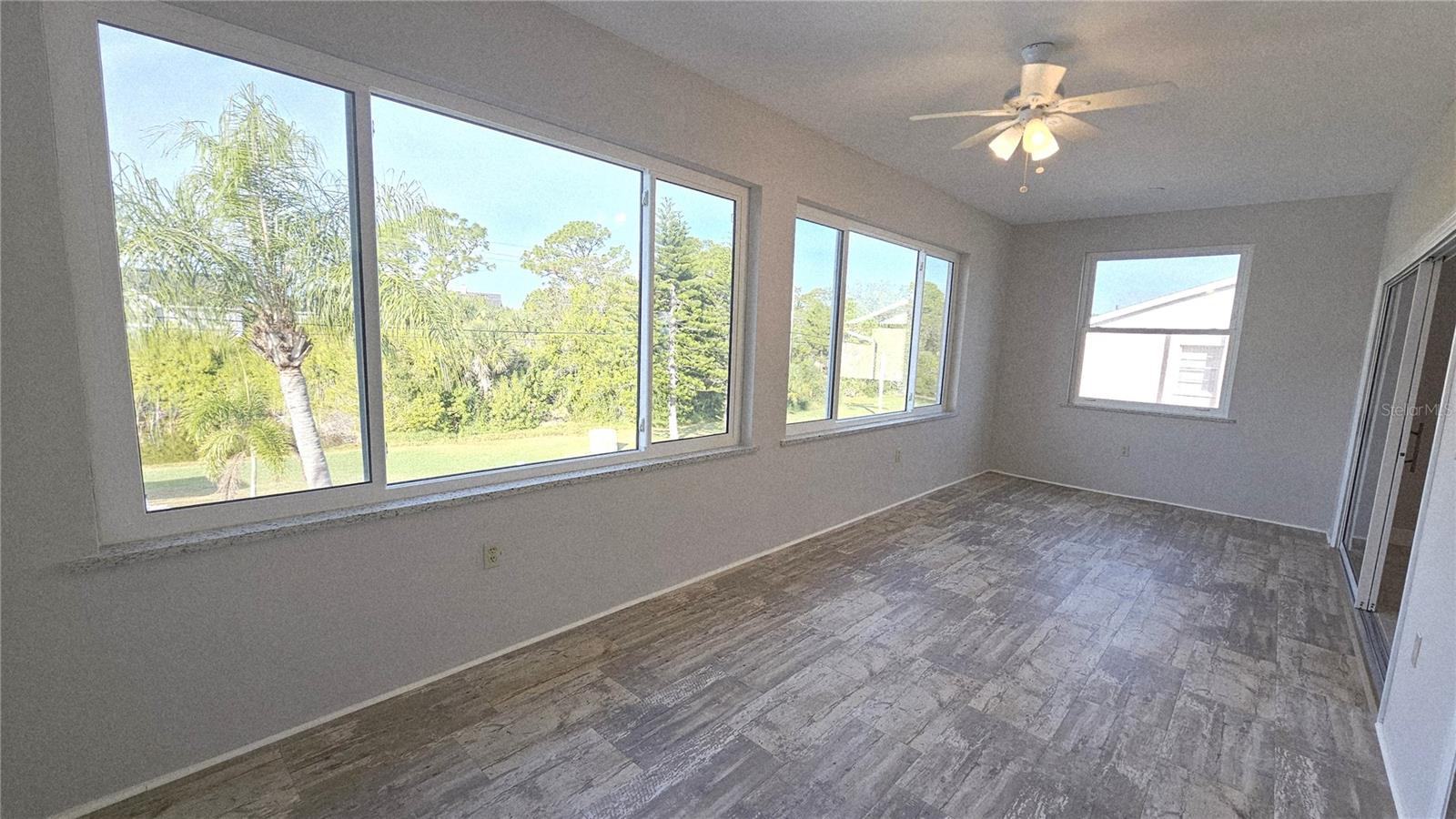 CLUBHOUSE - Residential Lease