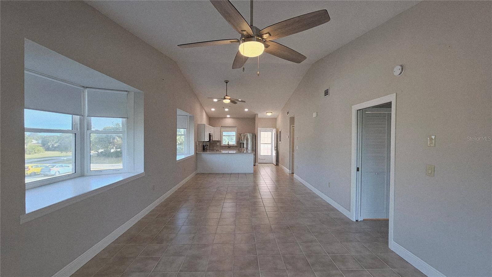 CLUBHOUSE - Residential Lease