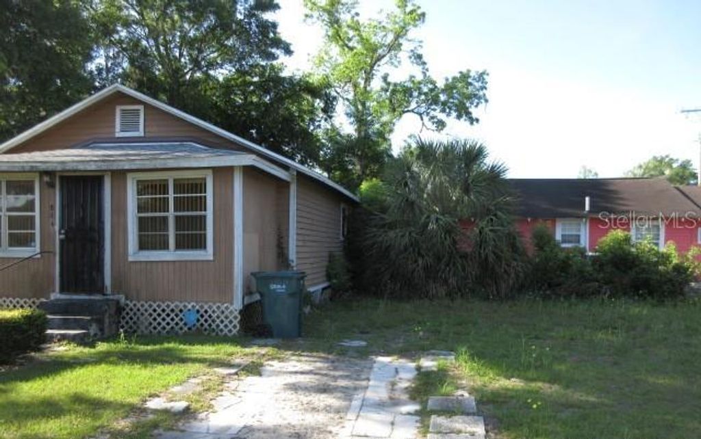 Photo of 814 NW 2nd Street, Ocala, FL 34475 (MLS # O6401370)