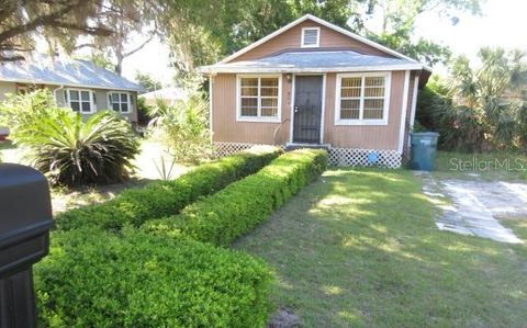Photo of 814 NW 2nd Street, Ocala, FL 34475 (MLS # O6401370)