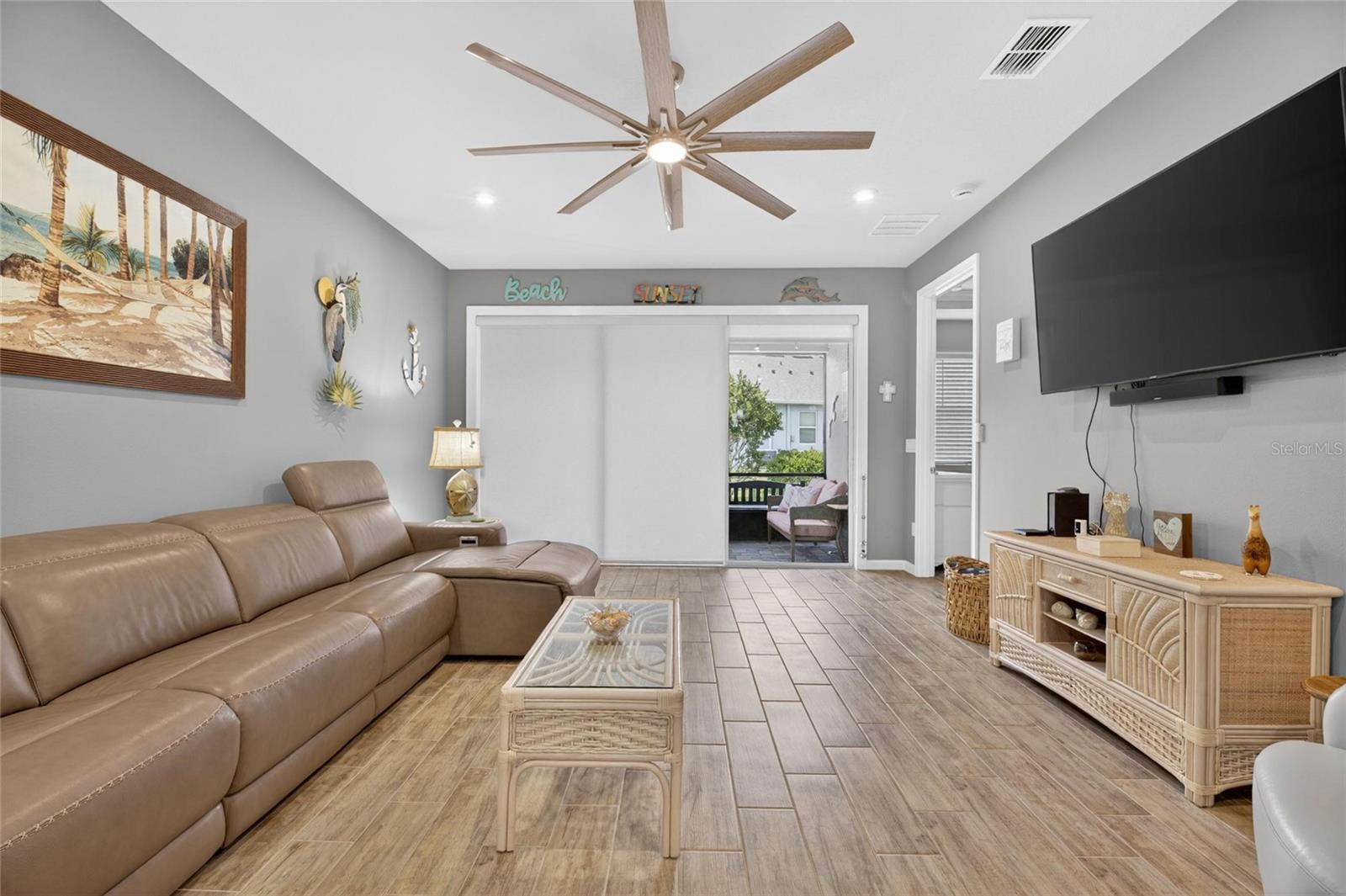 LA PALOMA PRESERVE - Residential